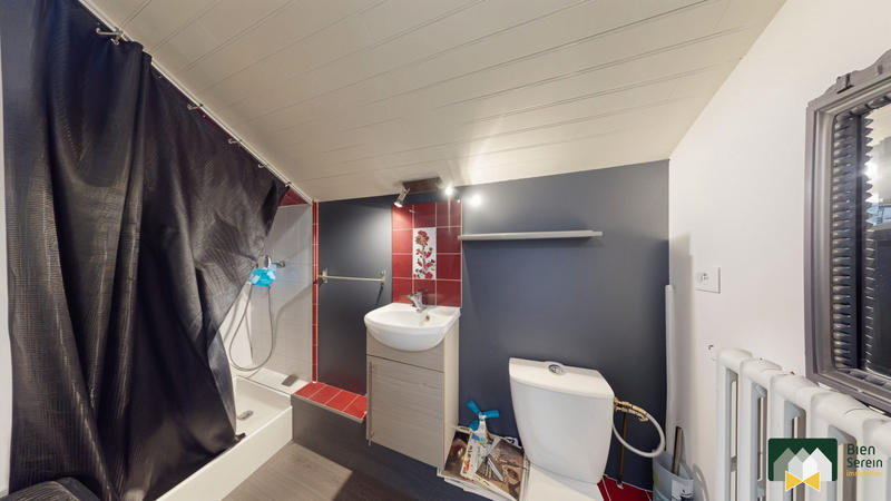 Maison - 256 m² - 10 pièces