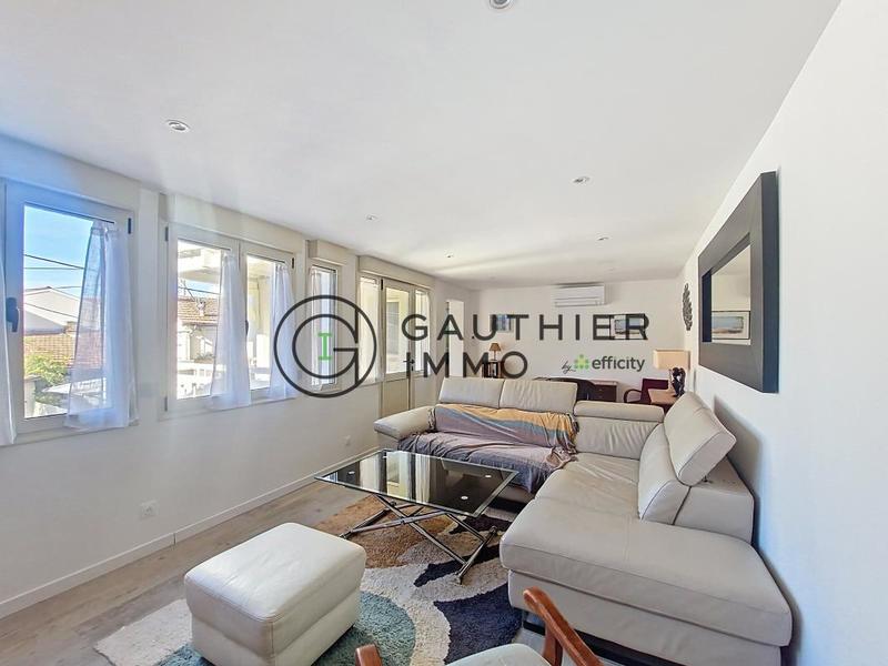 Appartement - 106 m² - 4 pièces