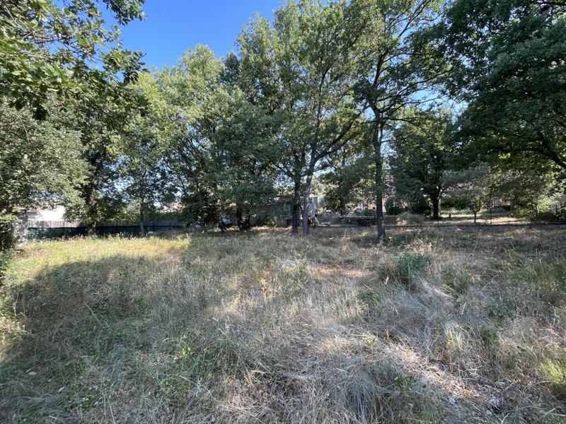 Terrain constructible - 330 m²