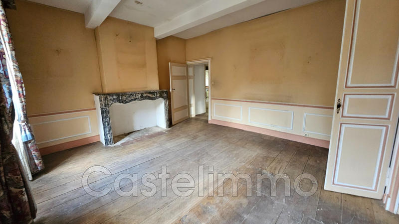 Maison - 210 m² - 6 pièces