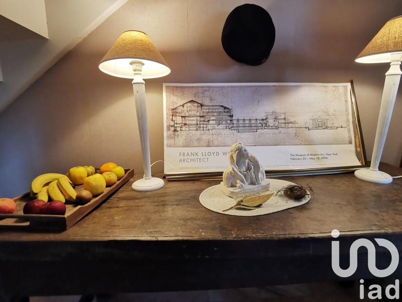 Maison - 221 m² - 7 pièces