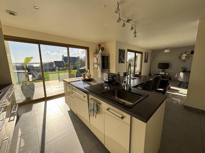 Maison - 170 m² - 5 pièces