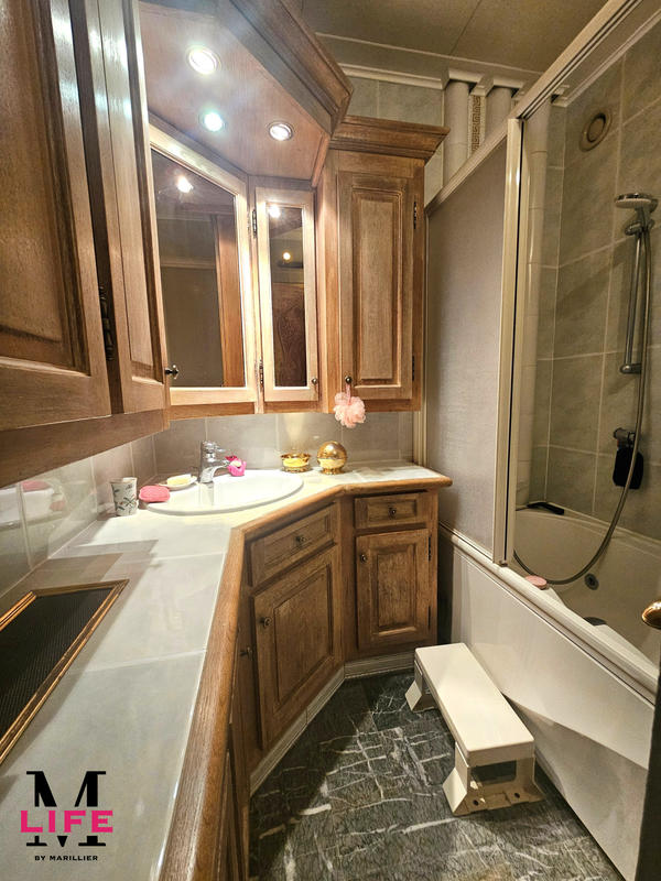 Appartement - 92 m² - 7 pièces