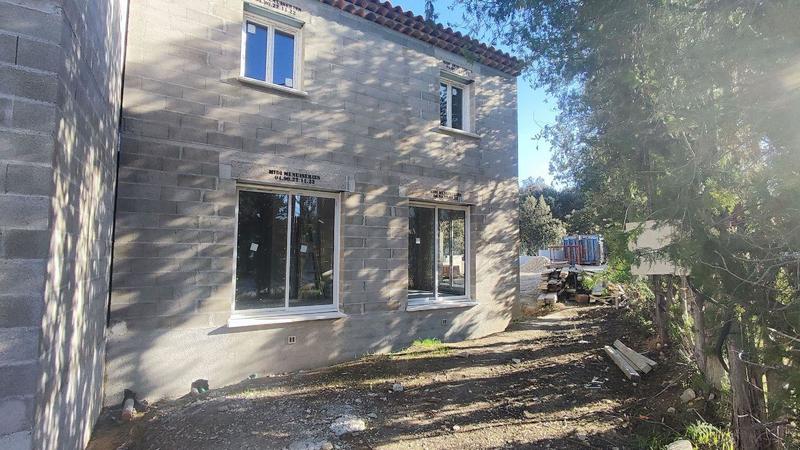 Maison - 83 m² - 4 pièces