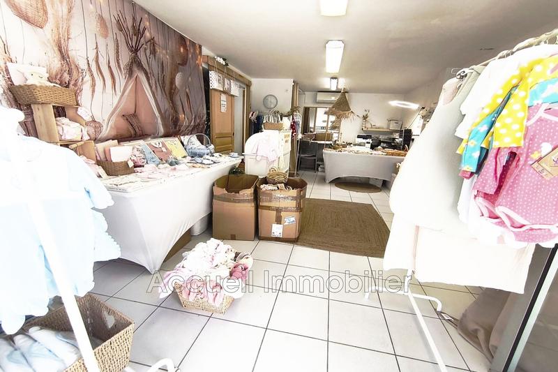 Maison - 270 m² - 14 pièces