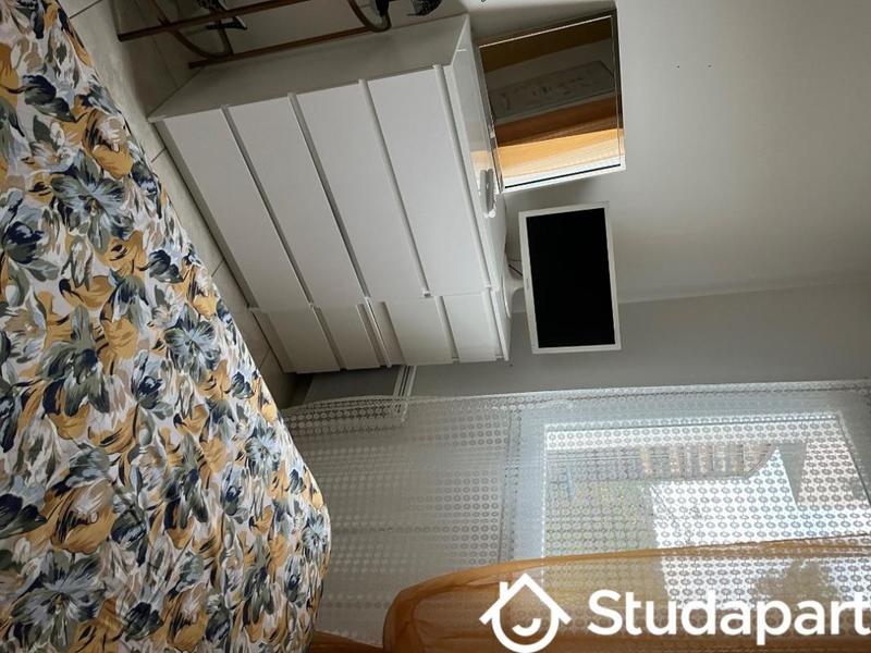 Chambre - 16 m² - 1 pièce