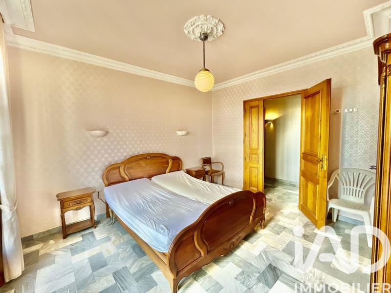 Maison - 524 m² - 12 pièces