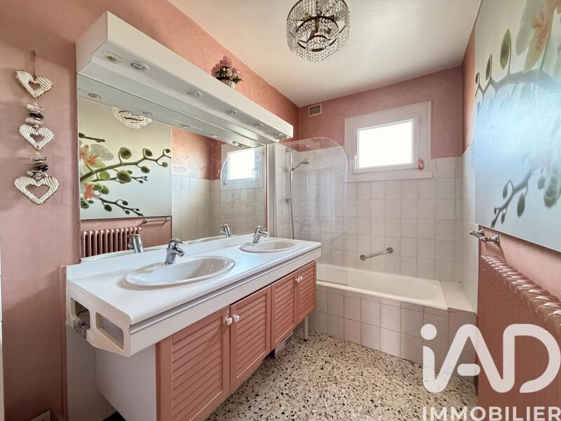 Appartement - 83 m² - 4 pièces