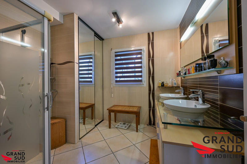 Maison - 168 m² - 6 pièces