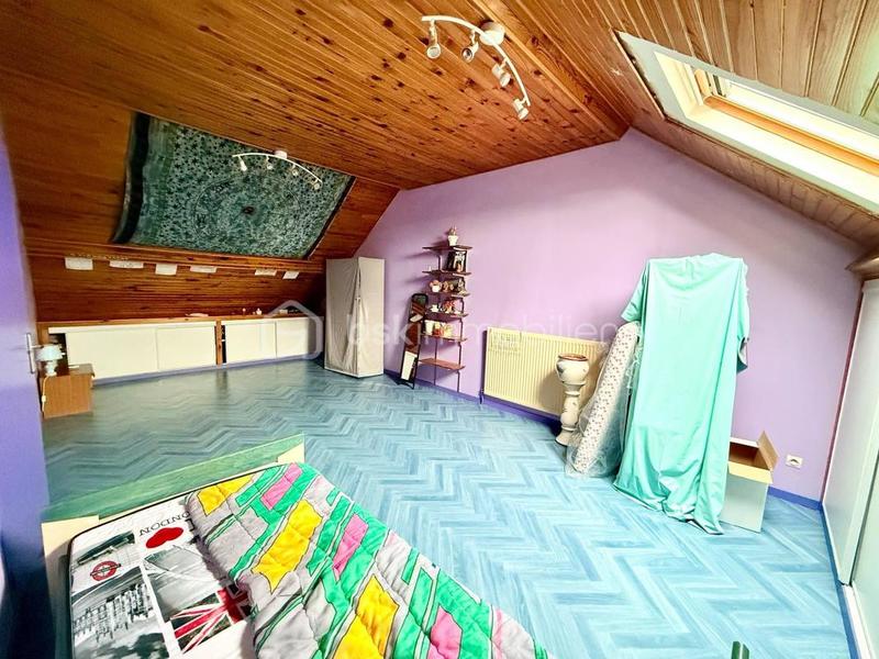 Maison - 161 m² - 7 pièces