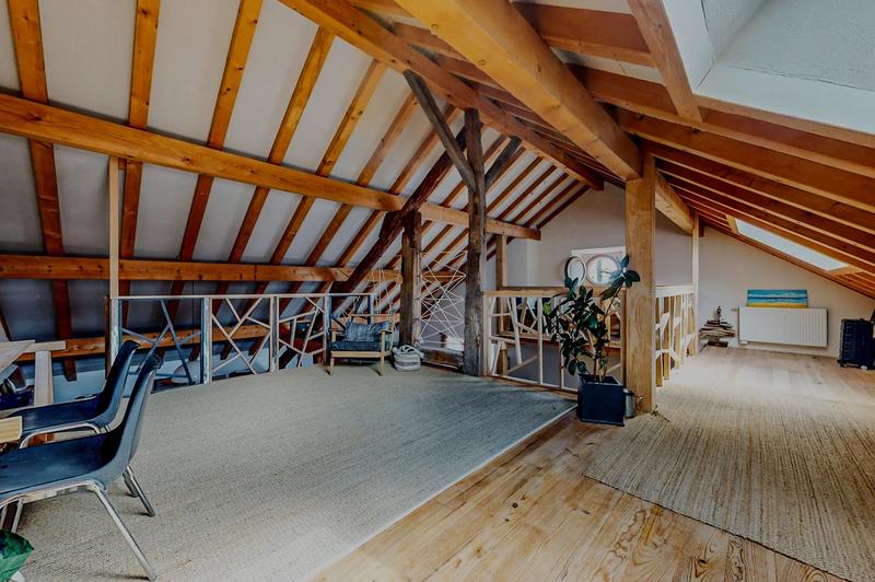 Maison - 165 m² - 6 pièces