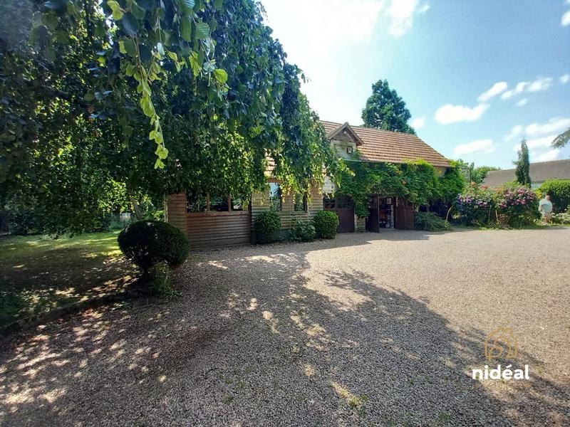 Maison ancienne - 194 m² - 7 pièces