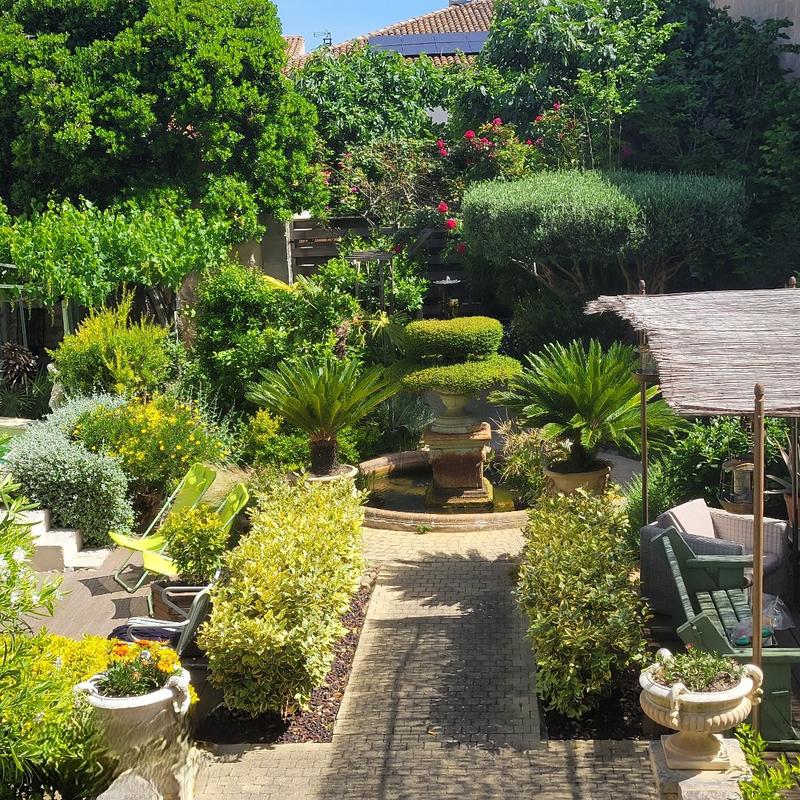 Maison - 480 m² - 12 pièces