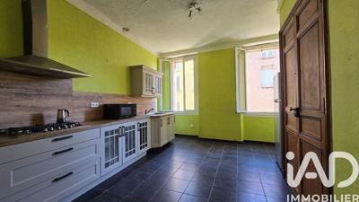 Maison - 219 m² - 6 pièces