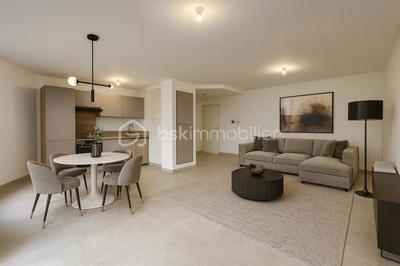 Appartement - 90 m² - 4 pièces