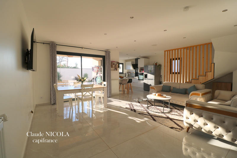 Maison - 139 m² - 7 pièces