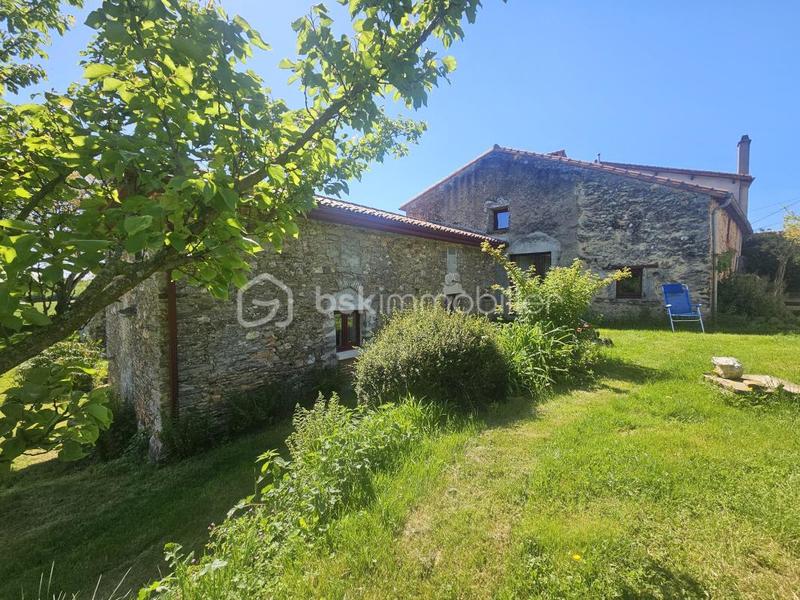 Maison ancienne - 145 m² - 6 pièces