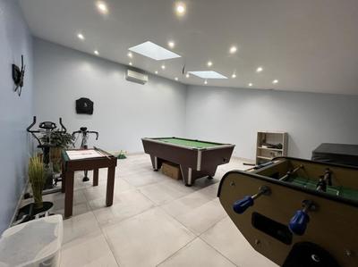 Maison - 180 m² - 5 pièces