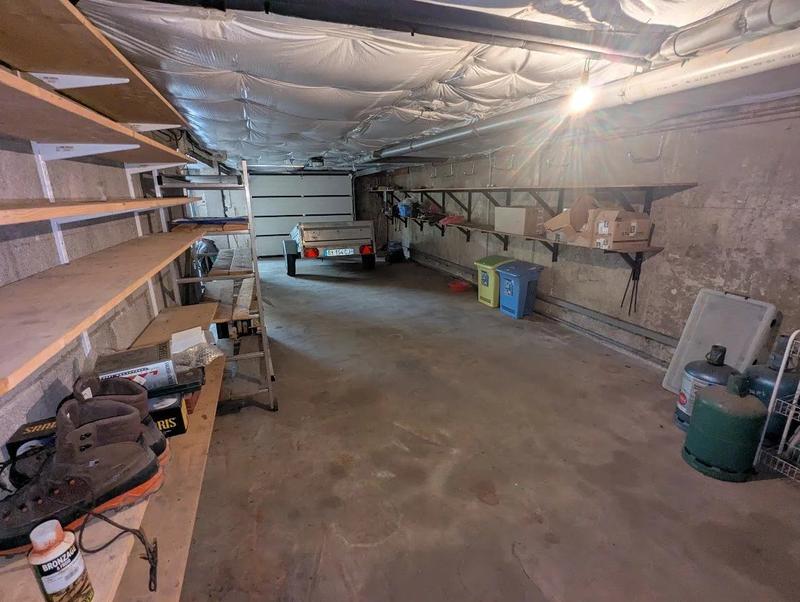 Maison - 219 m² - 8 pièces