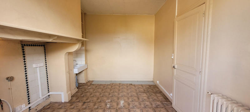 Maison - 200 m² - 8 pièces