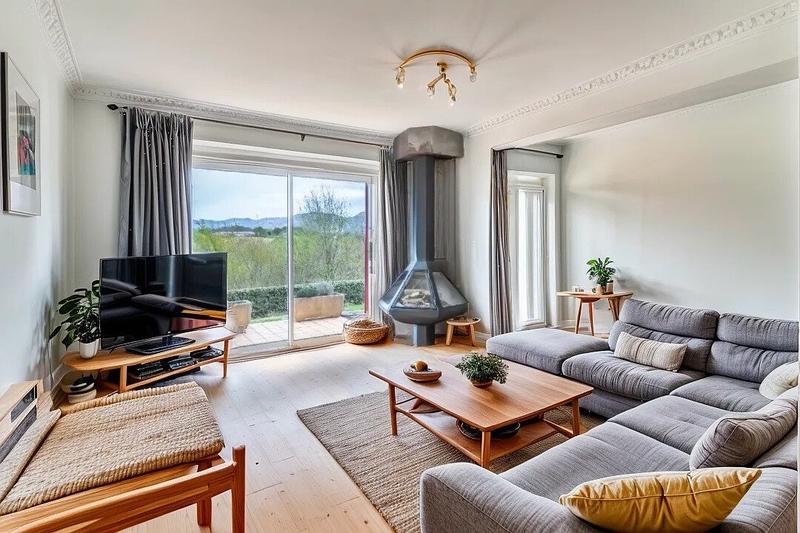 Maison - 226 m² - 8 pièces