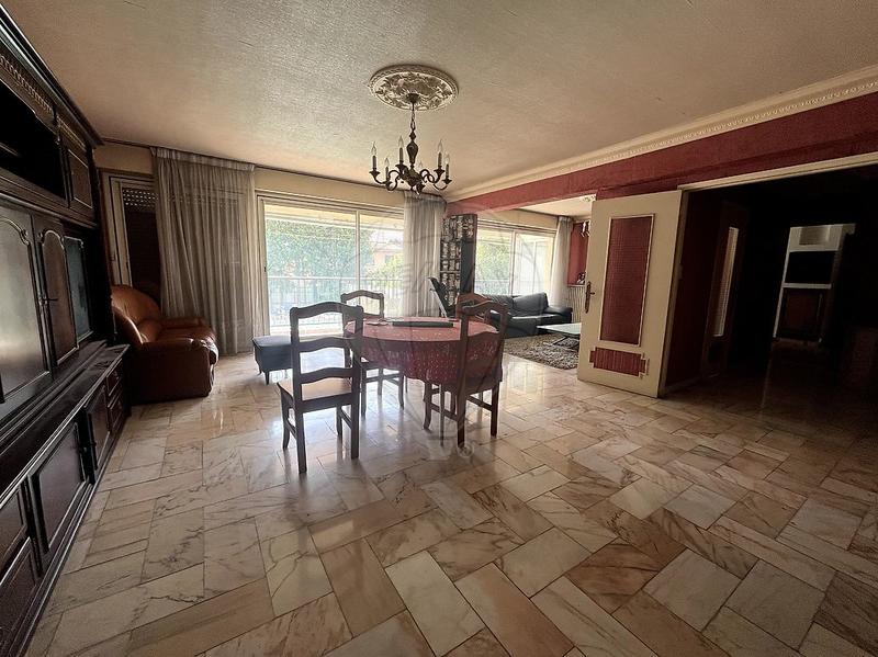 Appartement - 135 m² - 5 pièces