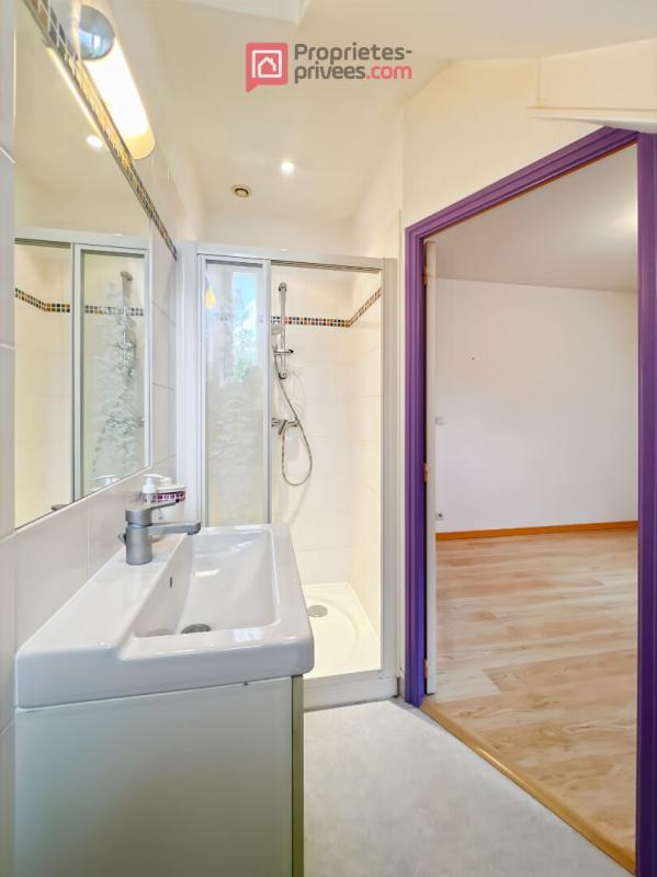 Maison - 210 m² - 9 pièces