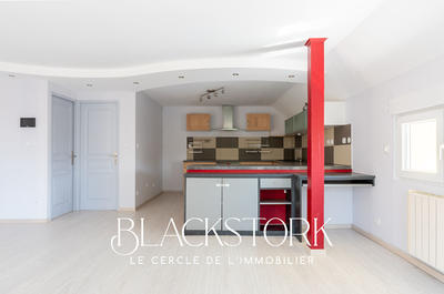 Maison - 183 m² - 5 pièces