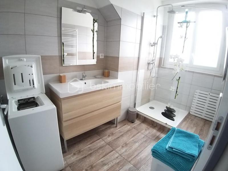 Propriété - 425 m² - 16 pièces