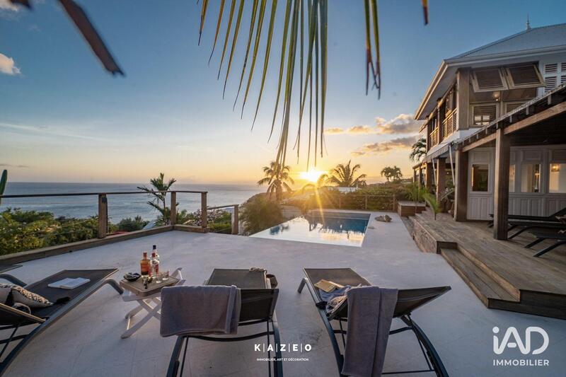 Maison - 200 m² - 7 pièces