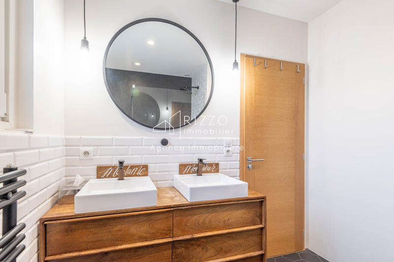 Appartement - 126 m² - 5 pièces