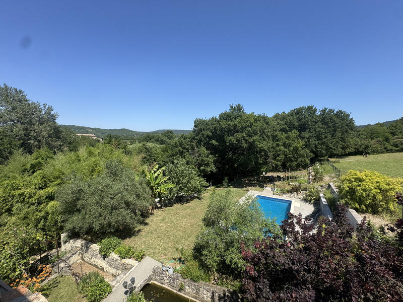 Maison - 325 m² - 11 pièces