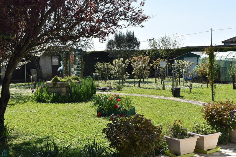 Maison - 110 m² - 4 pièces