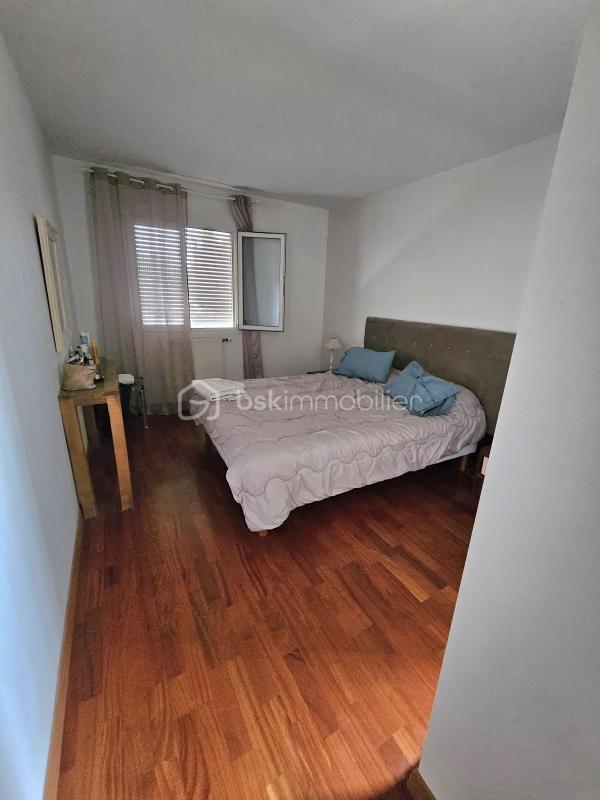 Maison - 230 m² - 7 pièces