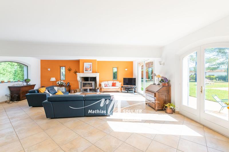 Bastide - 224 m² - 6 pièces