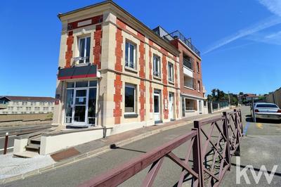 Immeuble - 100 m² - 2 pièces