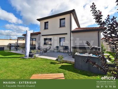 Villa - 117 m² - 6 pièces