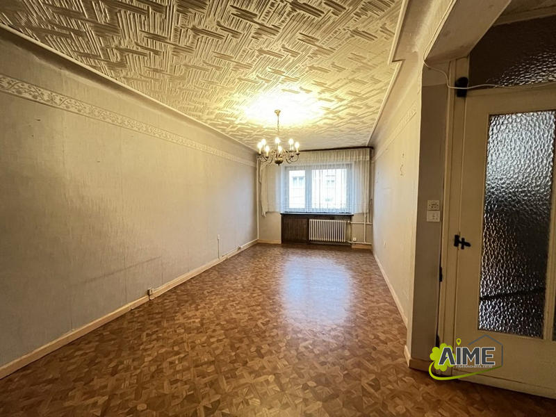 Maison - 160 m² - 9 pièces