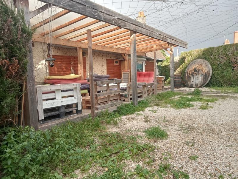 Maison - 200 m² - 8 pièces