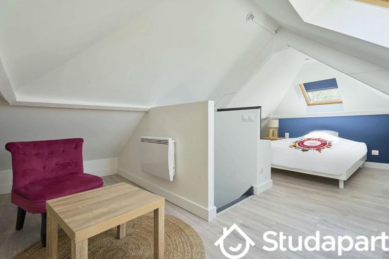 Chambre - 11 m² - 1 pièce