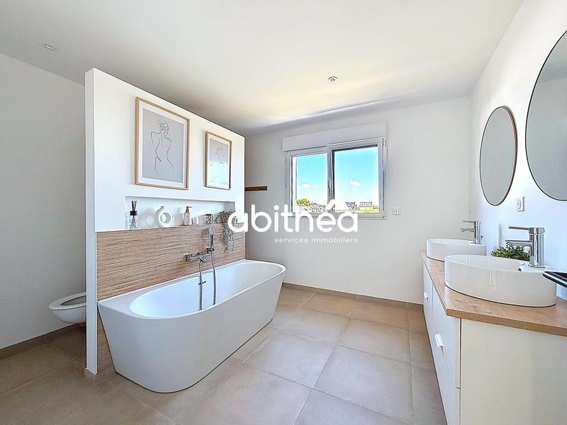 Maison - 144 m² - 6 pièces