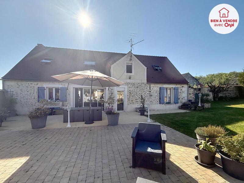 Maison en pierre - 210 m² - 7 pièces