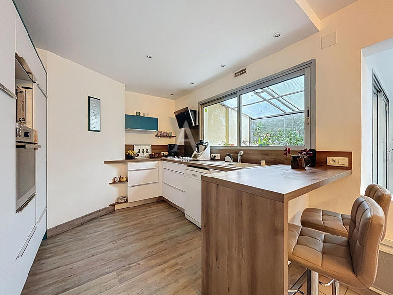 Appartement - 89 m² - 4 pièces