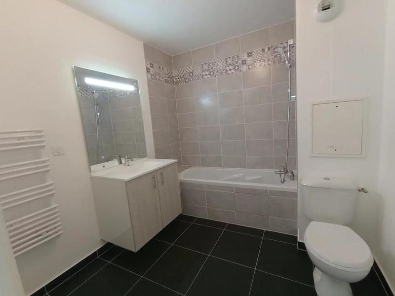 Appartement - 90 m² - 4 pièces