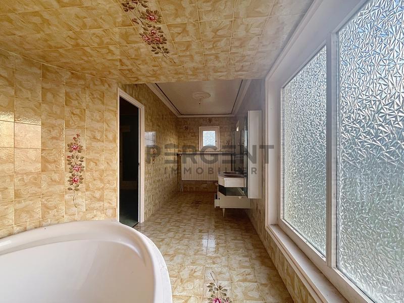 Maison - 160 m² - 6 pièces