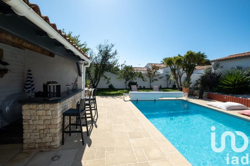 Maison - 174 m² - 9 pièces