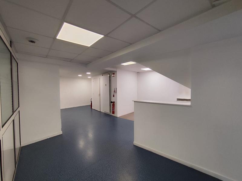 Local d'activités - 62 m²