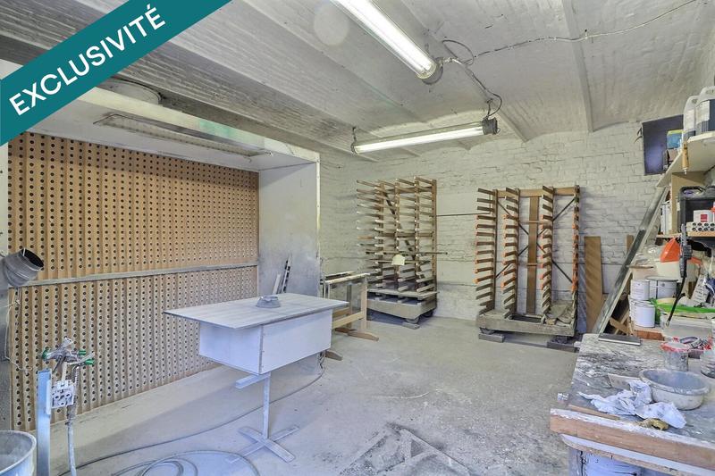 Local commercial - 975 m² - 9 pièces