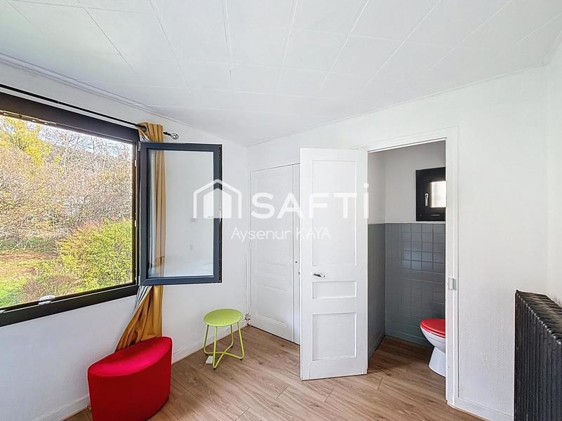 Maison - 250 m² - 12 pièces