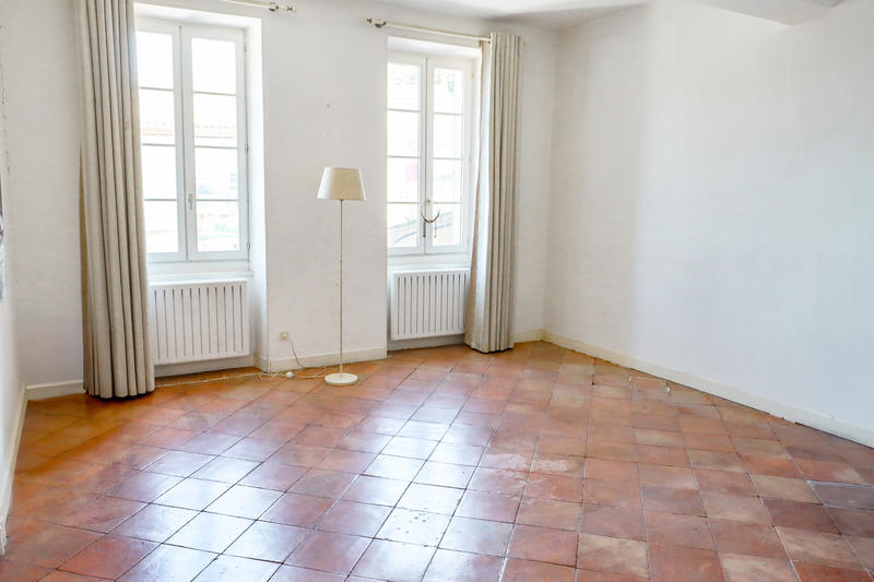 Maison - 320 m² - 6 pièces